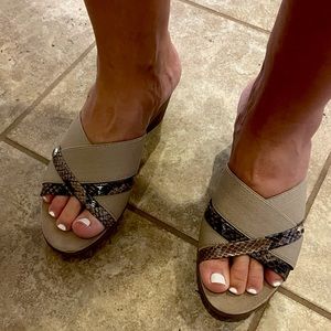 Women’s slides with wedge heel